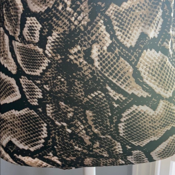 WORTHINGTON HALTER TOP SNAKE PRINT SLEEVELESS RUFFLE  M - Picture 8 of 11